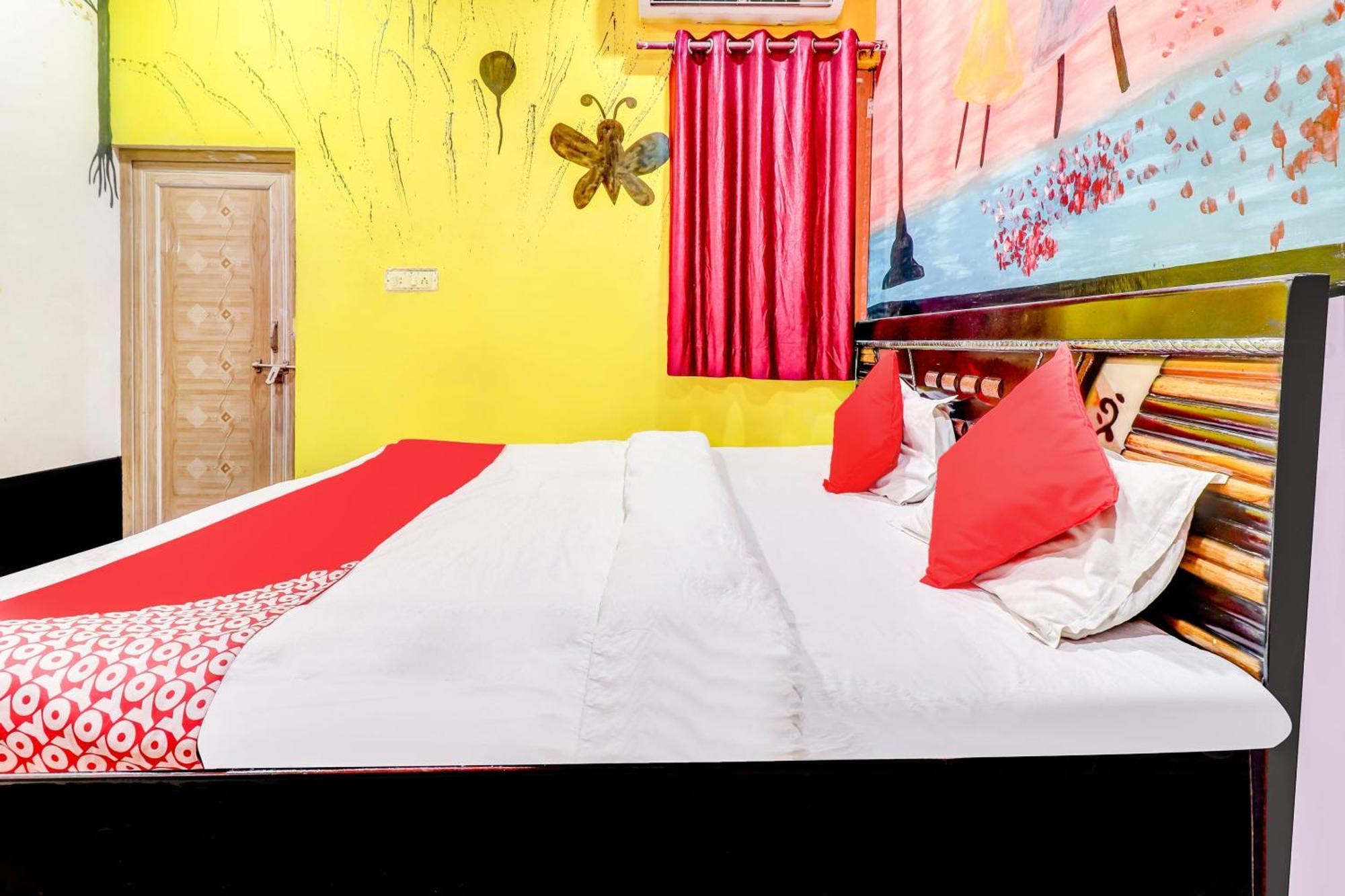 OYO 79829 Flagship Hotel Siddhi Maa Gwalior Esterno foto