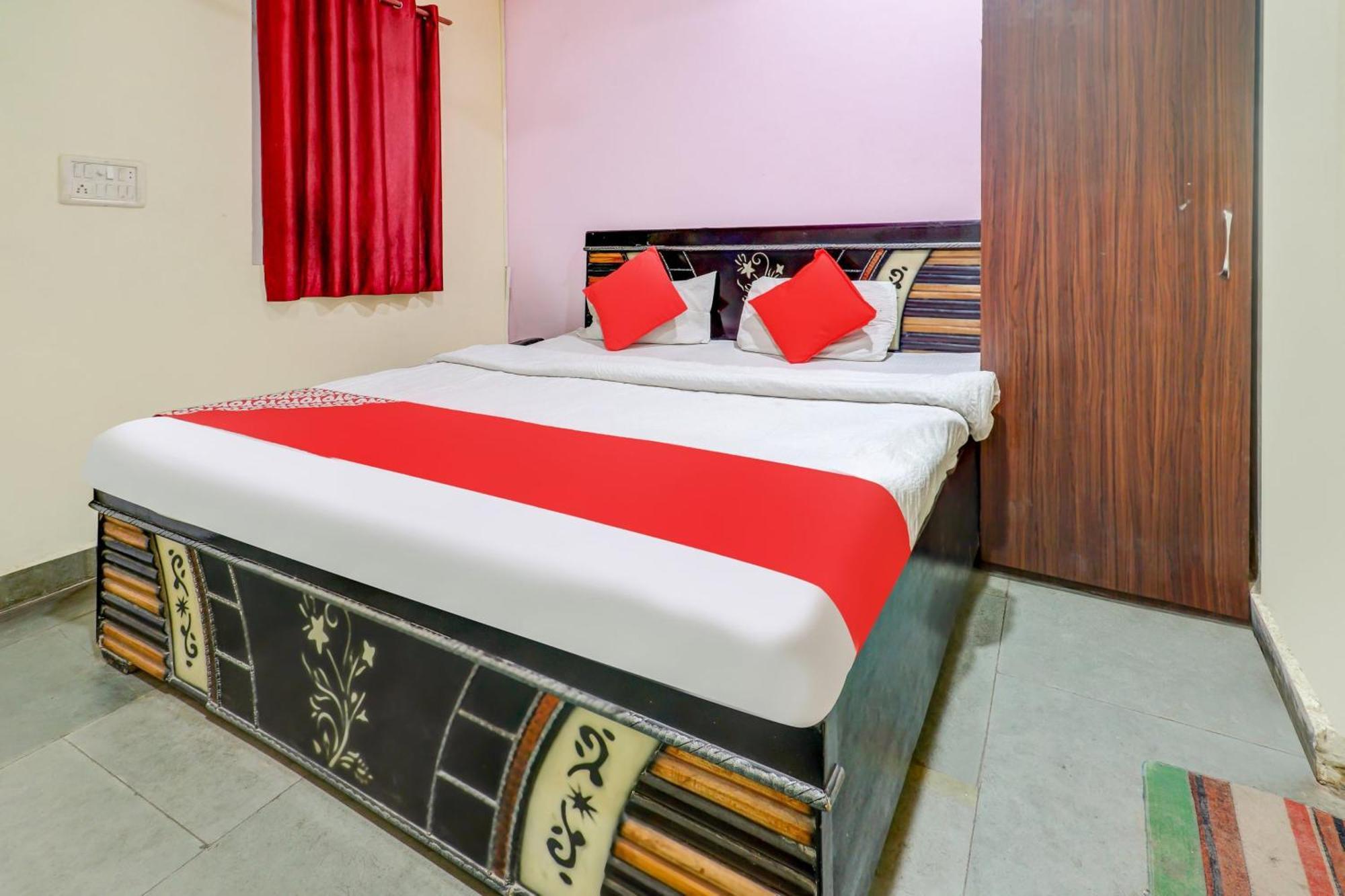 OYO 79829 Flagship Hotel Siddhi Maa Gwalior Esterno foto